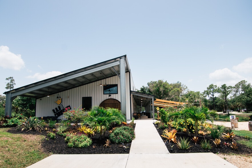 More Photos Of 20948 Corkscrew Rd, Estero Winery Vineyard For Sale