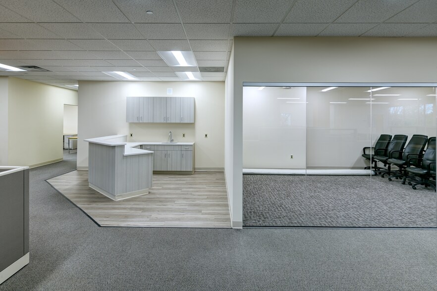 More Photos Of 4365 Route 1 S, Princeton Office For Sale