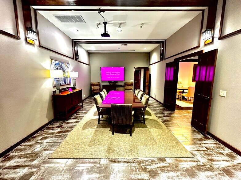 More Photos Of 1 Horizon Ct, Heath Office For Lease