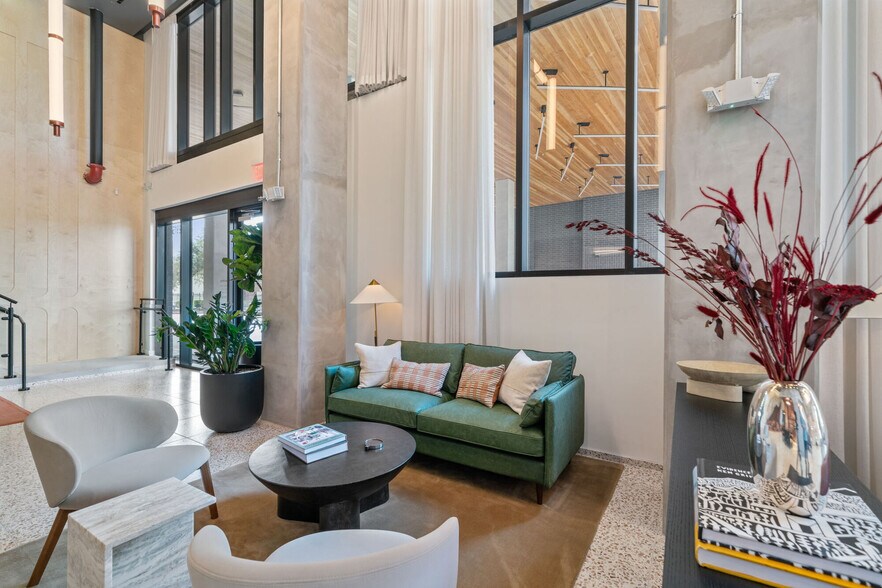 More Photos Of 2315 Navigation Blvd, Houston Apartments For Lease