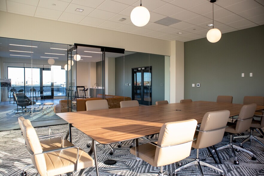 More Photos Of 507 S 2nd St, Milwaukee Office For Lease