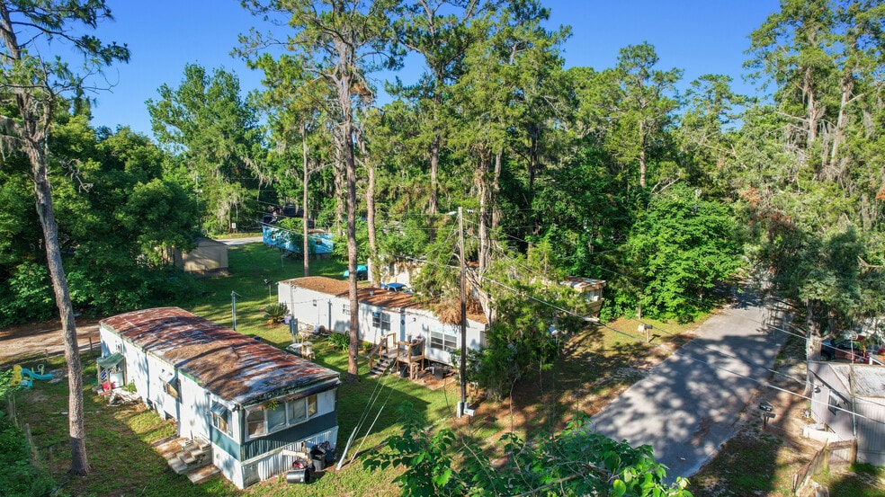 More Photos Of 224 SE Davie Ct, Lake City Manufactured Housing Mobile Home Park For Sale