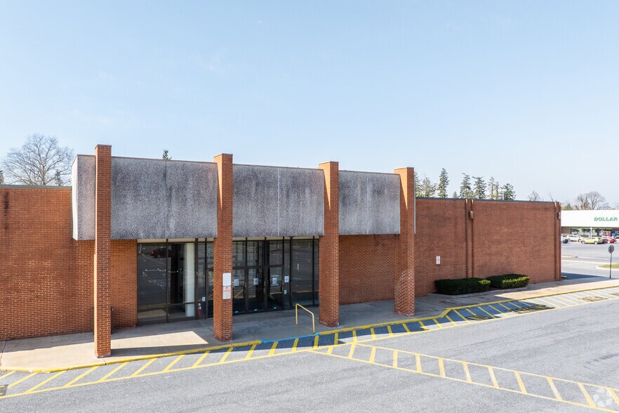 More Photos Of 800 E High St, Carlisle Freestanding For Sale