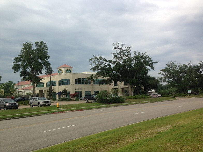 More Photos Of 1721 Medical Park Dr, Biloxi Medical For Lease