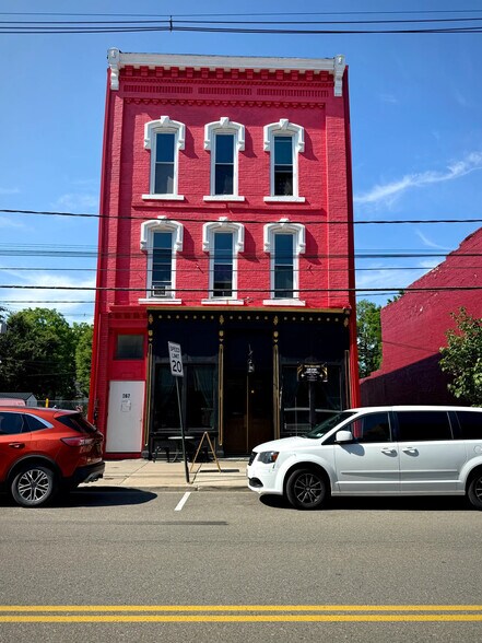 More Photos Of 361-369 Broad St, Waverly Apartments For Sale