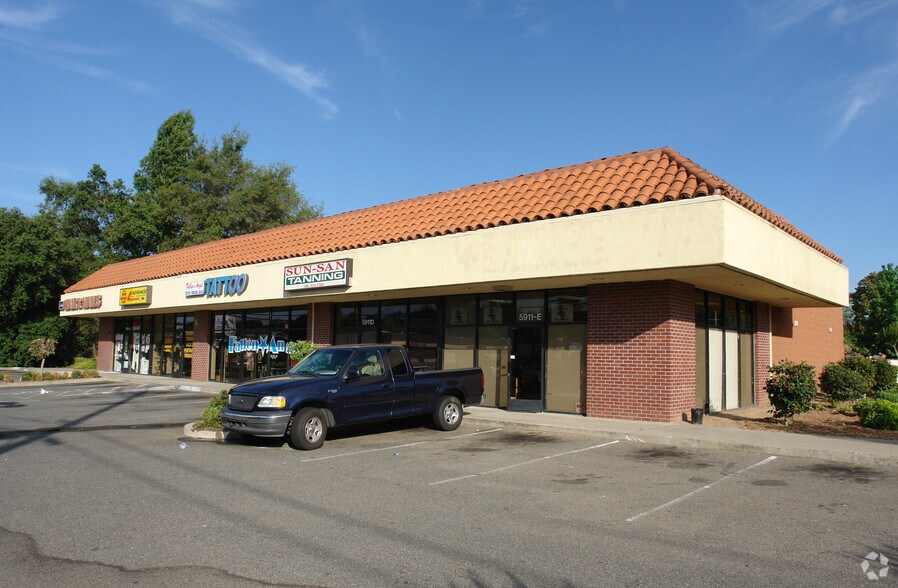 More Photos Of 5911 Auburn Blvd, Citrus Heights Unknown For Lease
