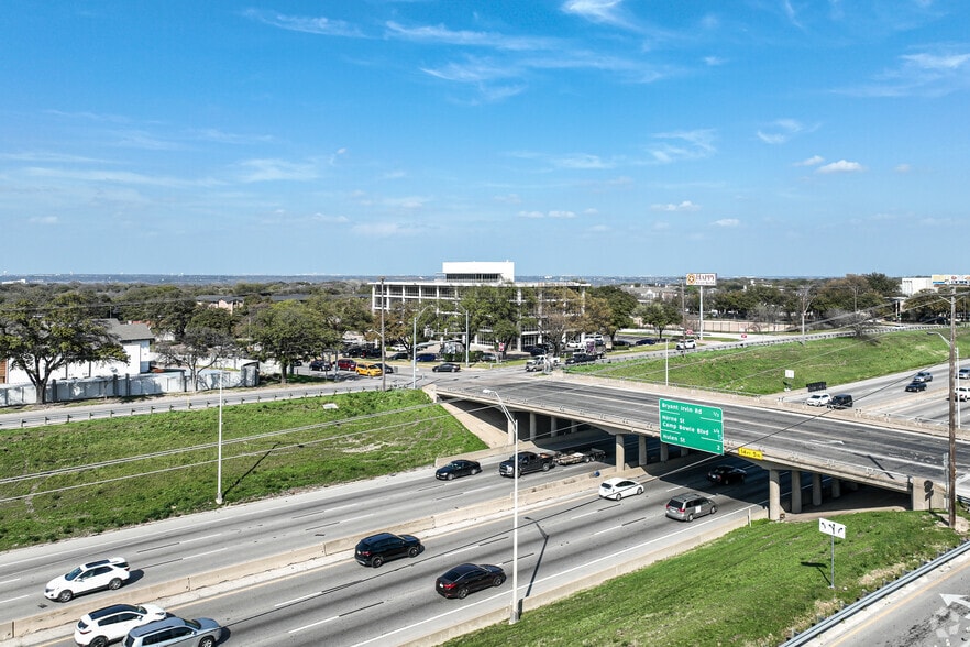 More Photos Of 2525 Ridgmar Blvd, Fort Worth Office For Lease