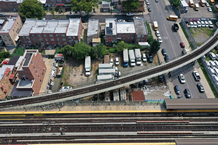 More Photos Of 2383 Stillwell Ave, Brooklyn Storefront For Sale