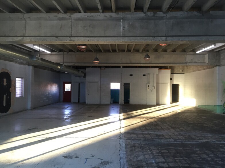 More Photos Of 1308 S Peoria Ave, Tulsa Unknown For Lease