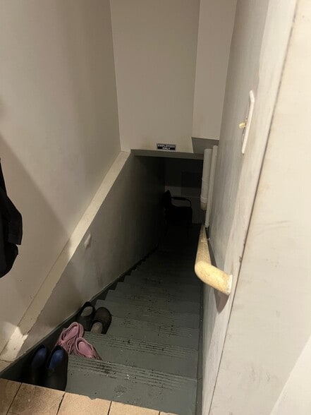 More Photos Of 24 W 45th St, New York Apartments For Lease