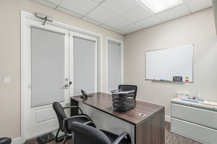 More Photos Of 3087 E Warm Springs Rd, Las Vegas Office For Sale