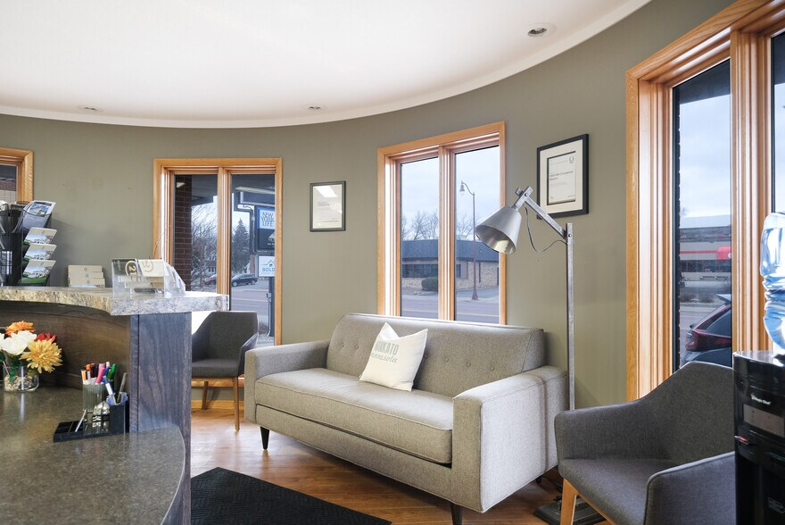 More Photos Of 931 E Madison Ave, Mankato Office Residential For Lease