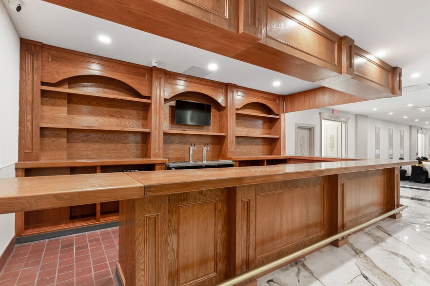 More Photos Of 10841 Composite Dr, Dallas Lodge Meeting Hall For Sale