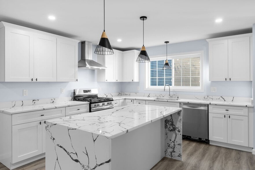 More Photos Of 75-81 Hunter St, Fall River Apartments For Sale