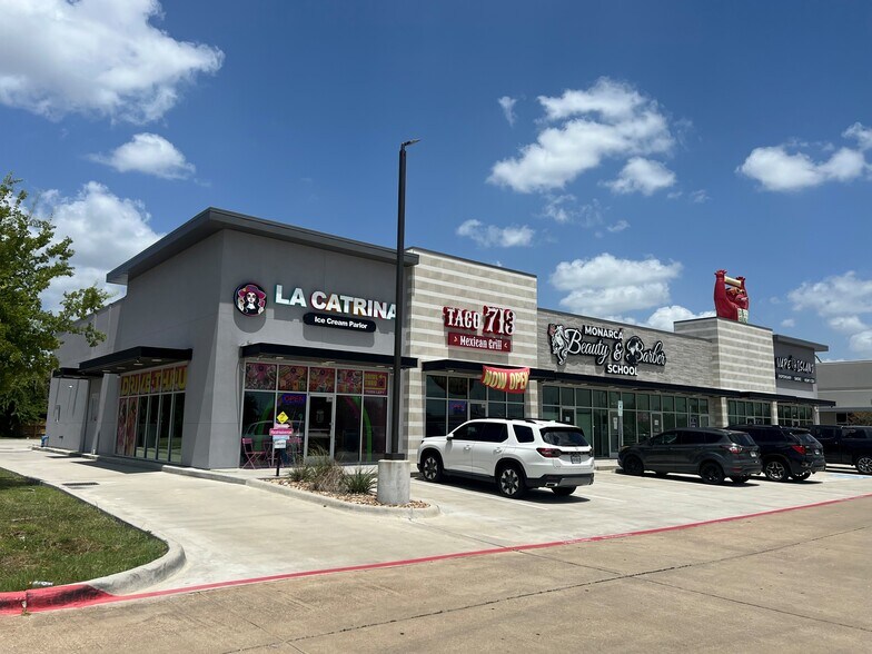 Primary Photo Of 6324 West, Houston Storefront Retail Office For Lease