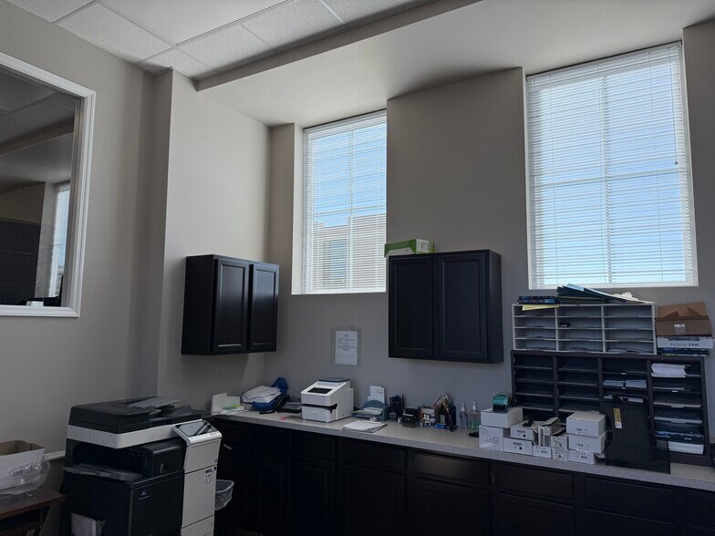 More Photos Of 1411 Queen St, Beaufort Office For Sale