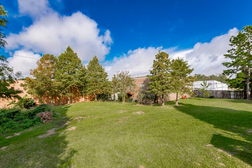 More Photos Of 2008 North St, Baton Rouge Office For Sale