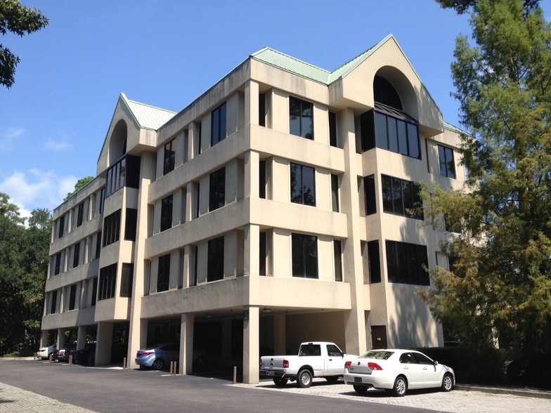 More Photos Of 52 New Orleans Rd, Hilton Head Island Office For Sale