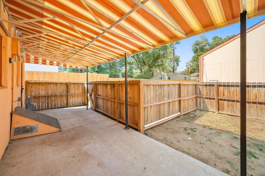 More Photos Of 18 1/2 Swope Ave, Colorado Springs Light Distribution For Sale