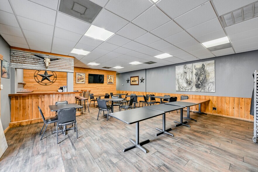 More Photos Of , Grapevine General Retail For Sale