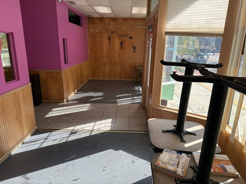 More Photos Of 550 E Main St, Bartow Freestanding For Sale