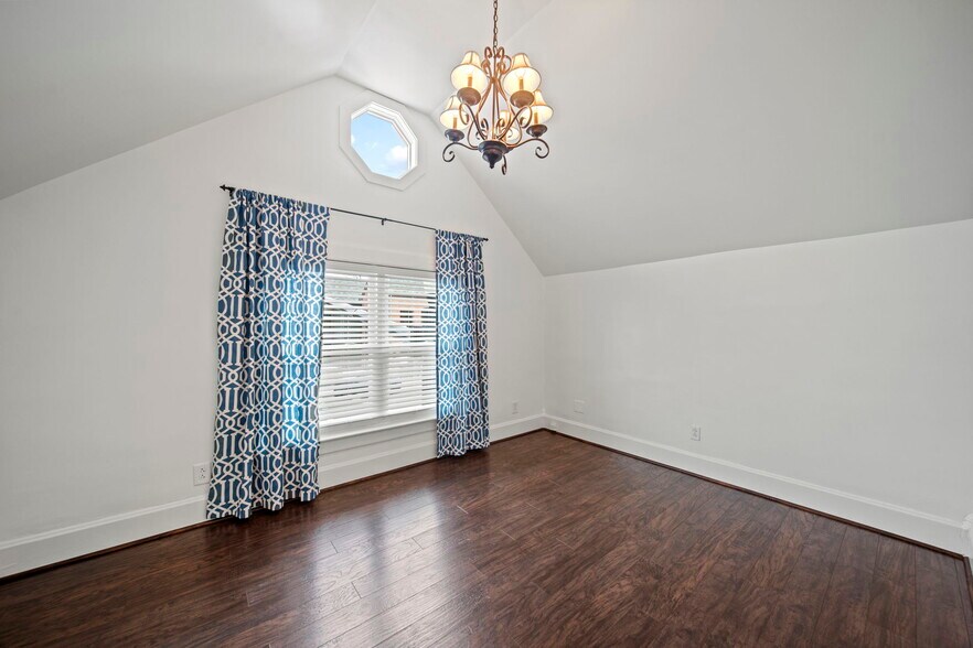 More Photos Of 7315 E Main St, Reynoldsburg Office For Sale