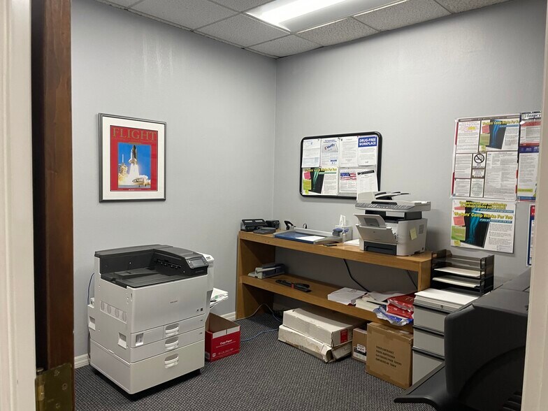 More Photos Of 2841 Executive Dr, Clearwater Office For Sale