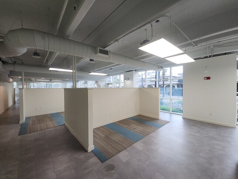 More Photos Of 320 1st St N, Jacksonville Beach Office Residential For Sale