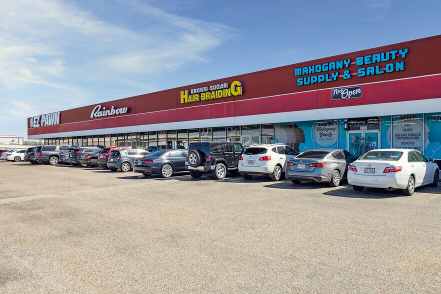 More Photos Of 12309-12367 S Main St, Houston Land For Lease