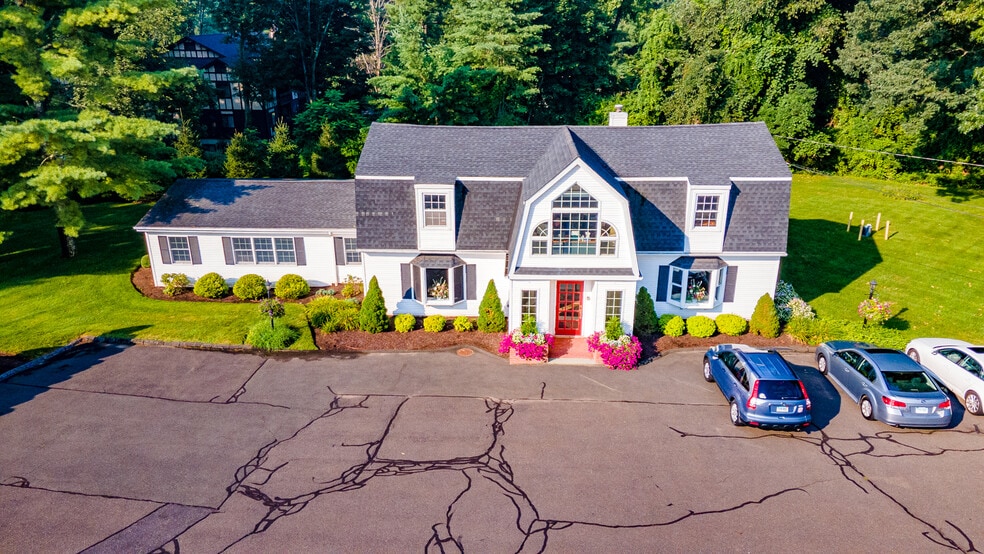 More Photos Of , Brookfield Unknown For Sale