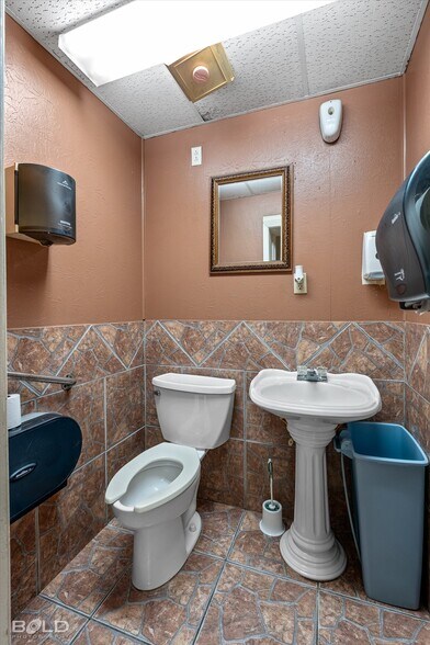 More Photos Of 4140 Hollywood Ave, Shreveport Healthcare For Sale
