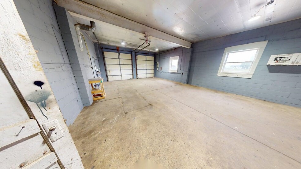 More Photos Of 1541 State Route 7, Gallipolis Flex For Lease