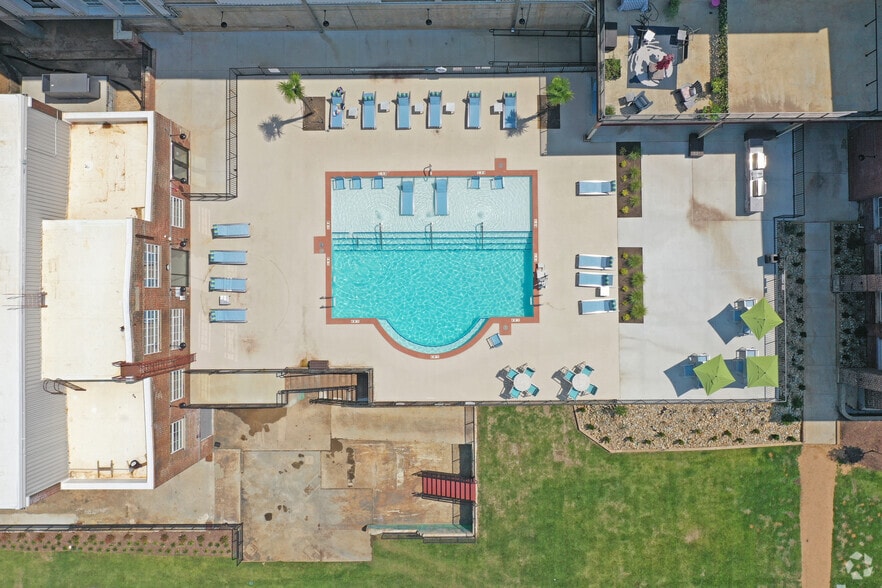 More Photos Of 116 E Main St, Haw River Apartments For Lease