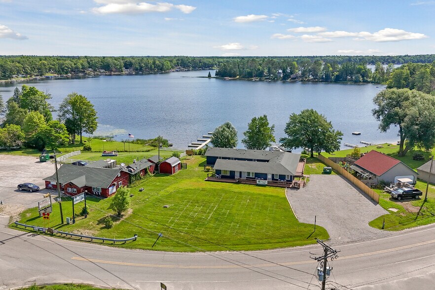 More Photos Of 4998 Main Ext, Long Lake Hospitality For Sale