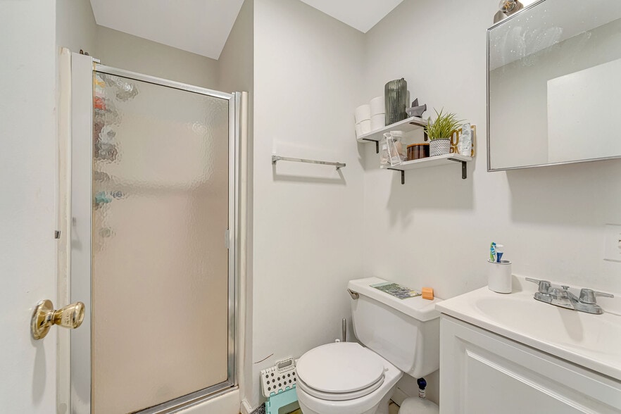 More Photos Of 1531 Green St, Philadelphia Apartments For Sale