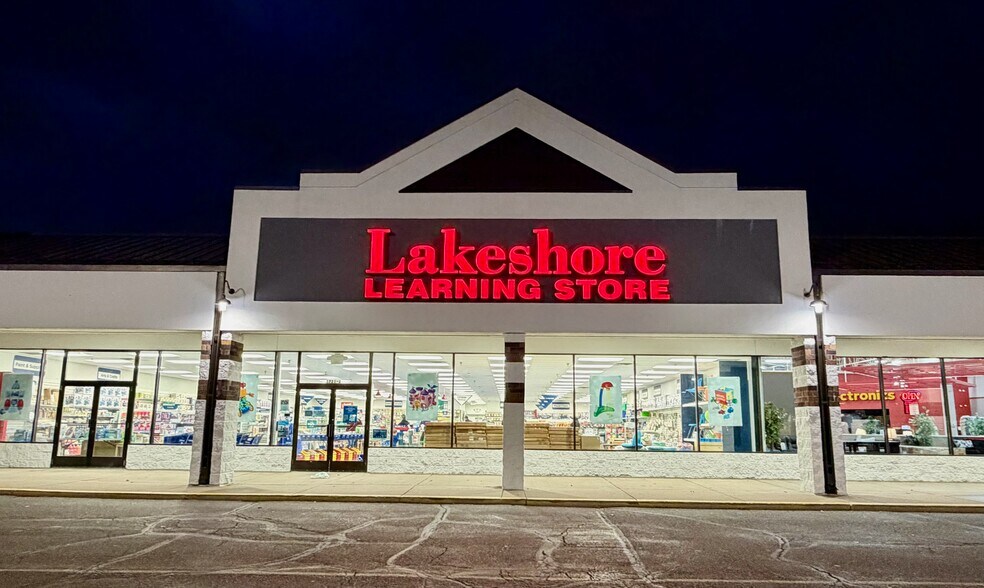 More Photos Of 1715-1749 Beam Ave, Maplewood Unknown For Lease