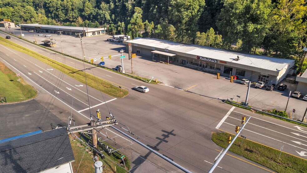 More Photos Of 1036 Anchorage Cir, Vansant Storefront For Sale