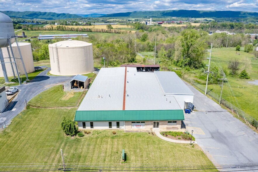 More Photos Of 13963 Timber Way, Timberville Office For Lease