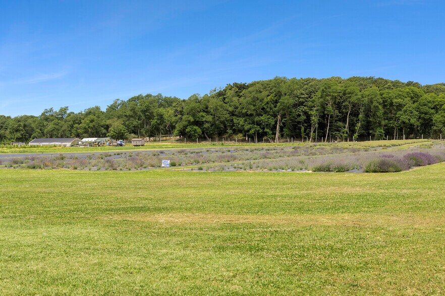 More Photos Of 3360 Sound Ave, Riverhead Land For Sale