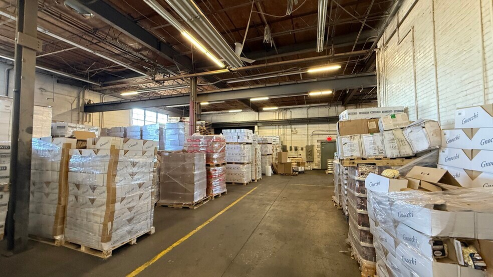 More Photos Of 100 Shepard Ave, Wheeling Warehouse For Sale