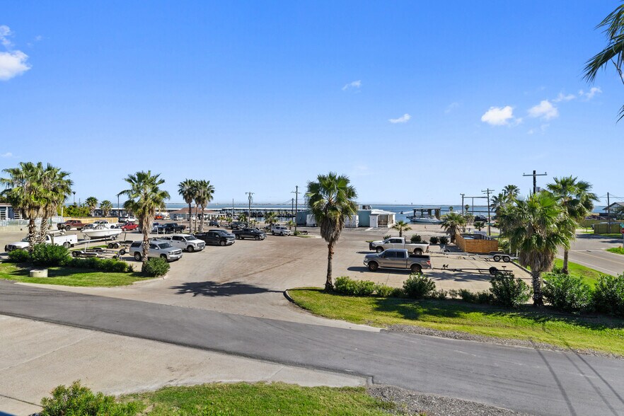 More Photos Of 4226 Laguna Shores Rd, Corpus Christi Hotel For Sale
