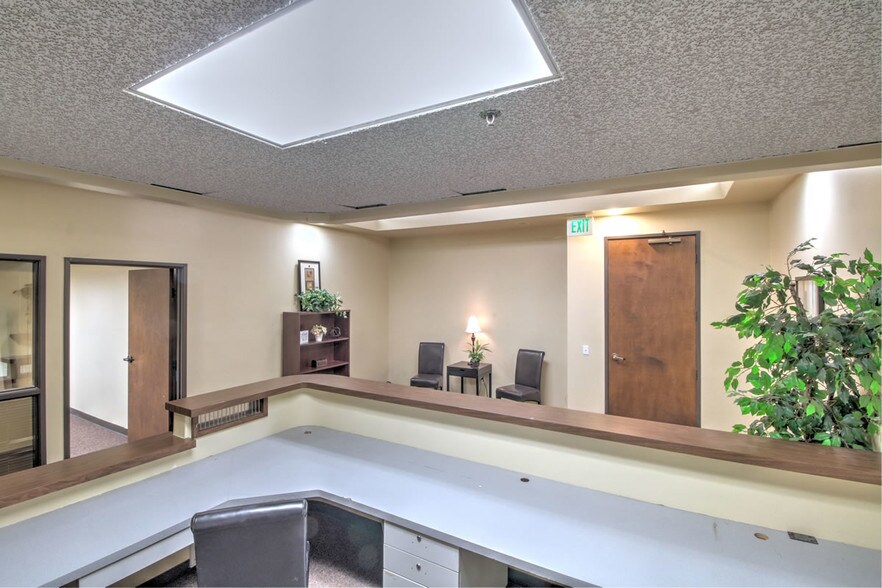 More Photos Of 10737 Laurel St, Rancho Cucamonga Medical For Lease
