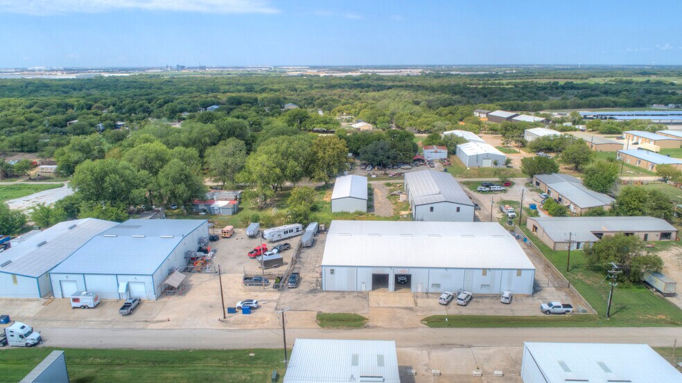 More Photos Of 11578 Airway Blvd, Roanoke Warehouse For Sale