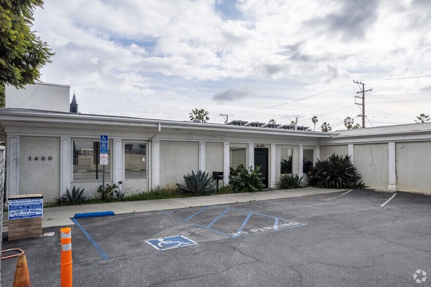 More Photos Of 1450 20th St, Santa Monica Office For Sale