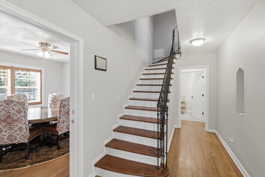 More Photos Of 105 W 200 N, Logan Office For Sale