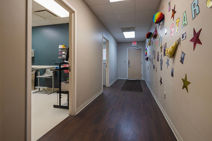 More Photos Of 705 Keystone Ct, Fayetteville Office For Lease