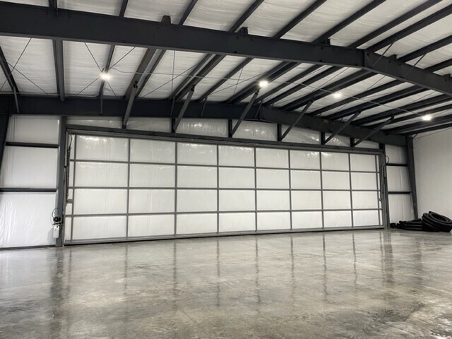 More Photos Of 312 Taxiway, Tullahoma Industrial For Sale