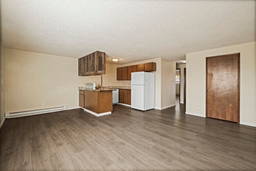 More Photos Of 1800 Evergreen St, Walla Walla Apartments For Sale