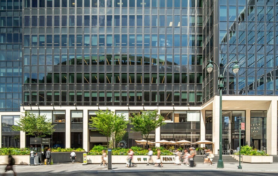 More Photos Of PENN 1, New York Office For Lease