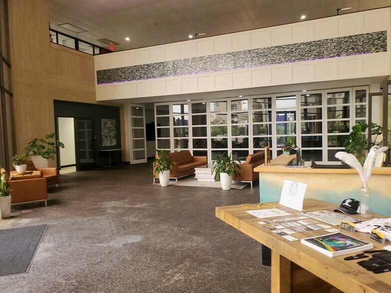 More Photos Of 2121 Market St, Galveston Coworking Space